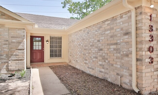 Foto del edificio - 13303 Hampton Falls Dr