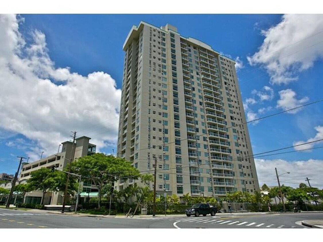 Primary Photo - For Rent - 215 North King St. #2205