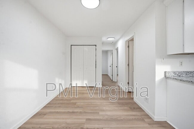 Foto del edificio - 2644 McKann Ave