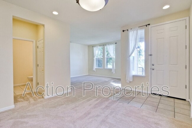 Building Photo - 5132 North First Street