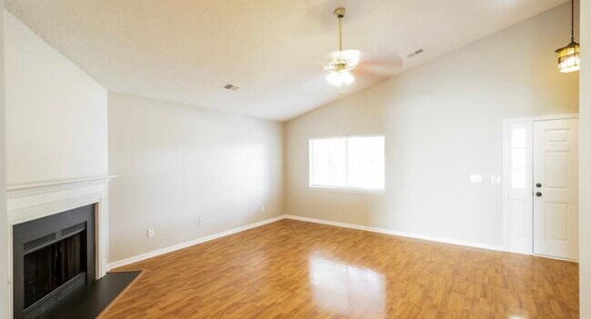 Foto del edificio - 8035 Old London Rd