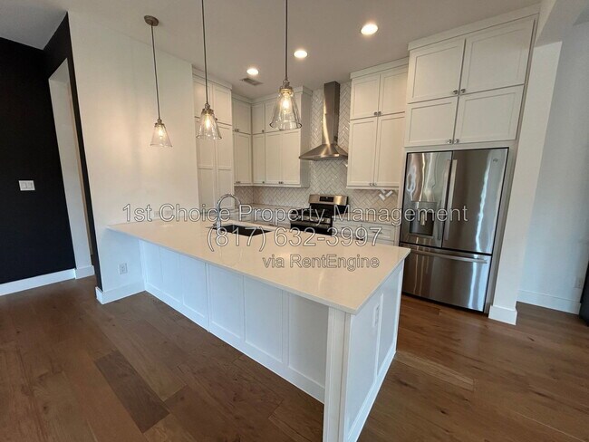 Foto del edificio - 2117 River E Ln.