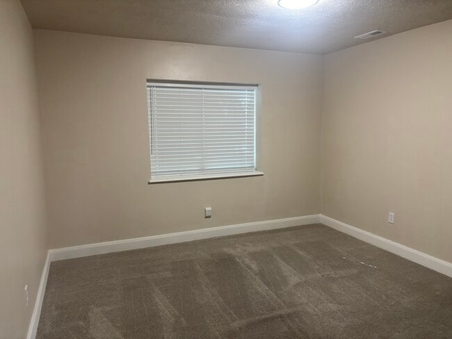 Building Photo - 2651 Stonebury Loop Rd