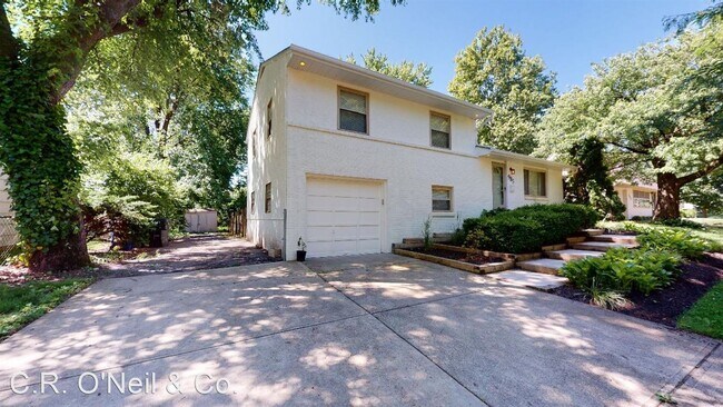 Building Photo - 3 br, 2 bath House - 985 Caniff Road