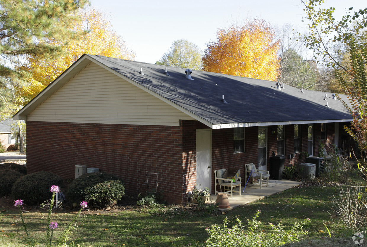 Foto del edificio - Brooks Hollow Apartments