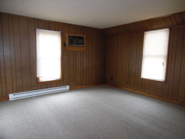 Building Photo - 1335 Grand Ave