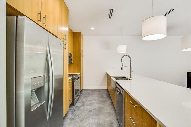 Foto del edificio - 3801 Grayson Ln