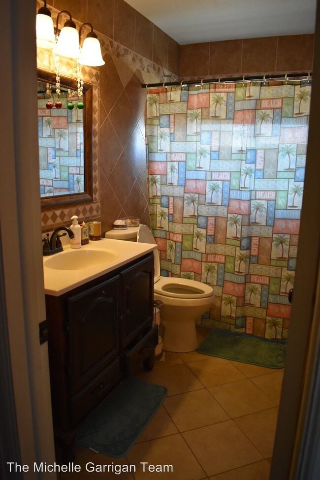 Foto del edificio - 5 br, 3 bath House - 26 N. Ely Street