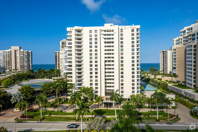 Building Photo - Solamar
