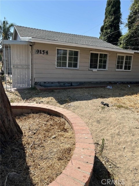 Building Photo - 9154 Laurel Ave