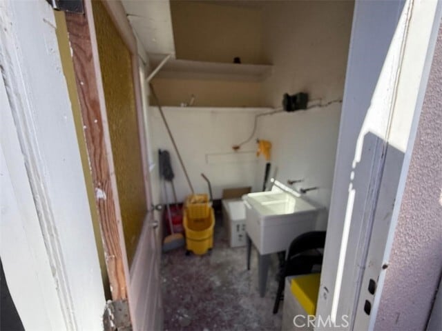 Building Photo - 6222 Hood Ave
