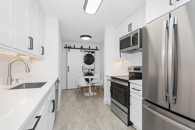 Building Photo - 446 Passaic St