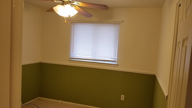 Foto del edificio - 1525 Devon St