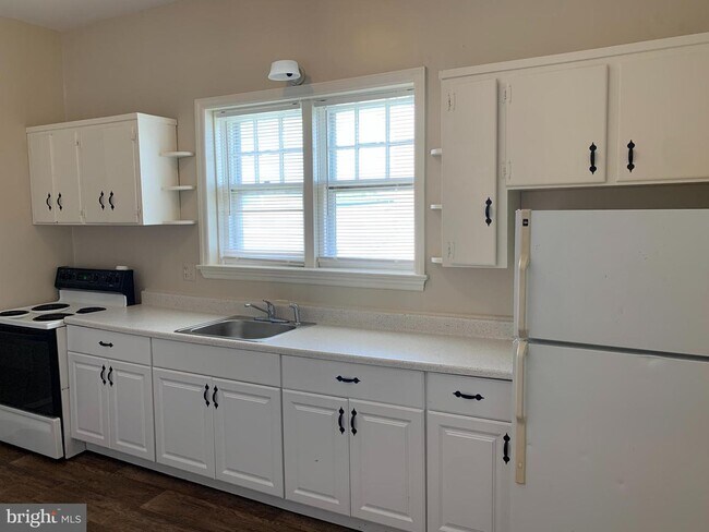 Foto del edificio - 111 E Lancaster Ave