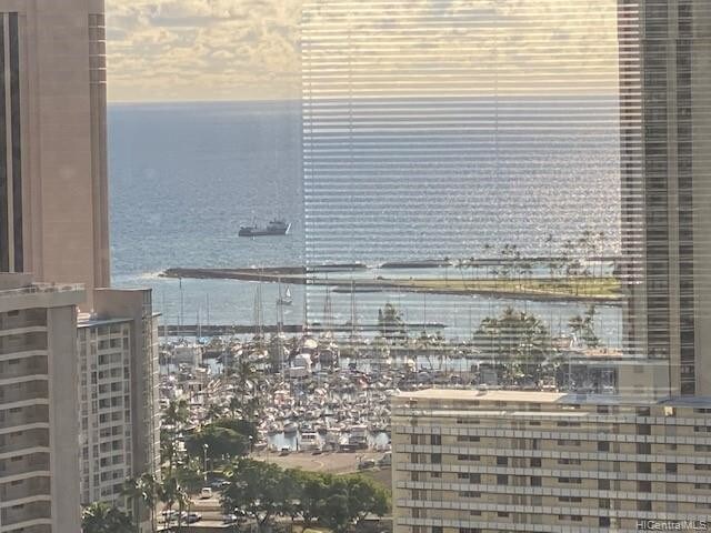 Foto del edificio - 1750 Kalakaua Ave