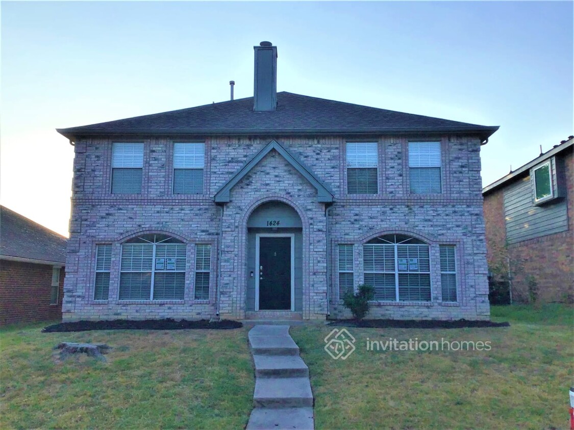 Primary Photo - 1424 Creekview Dr