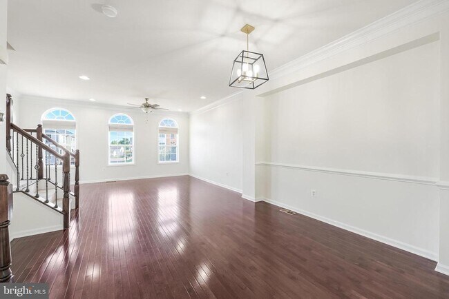 Foto del edificio - 43190 Loudoun Reserve Dr