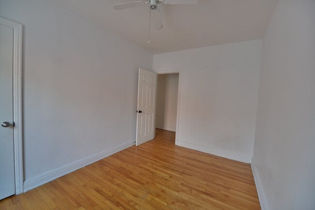 Photo du bâtiment - 973 Rue Tait