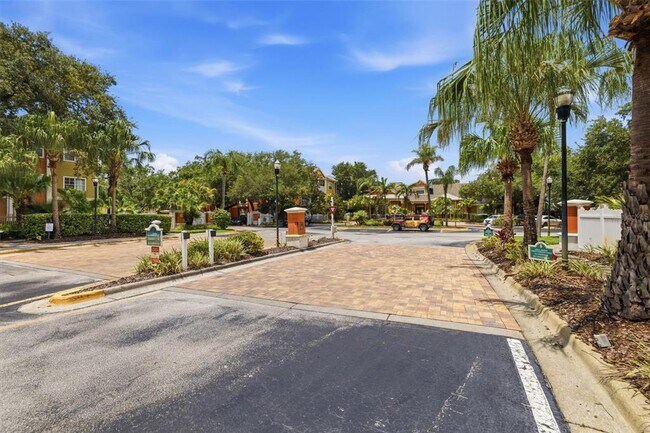 Building Photo - 4207 S Dale Mabry Hwy