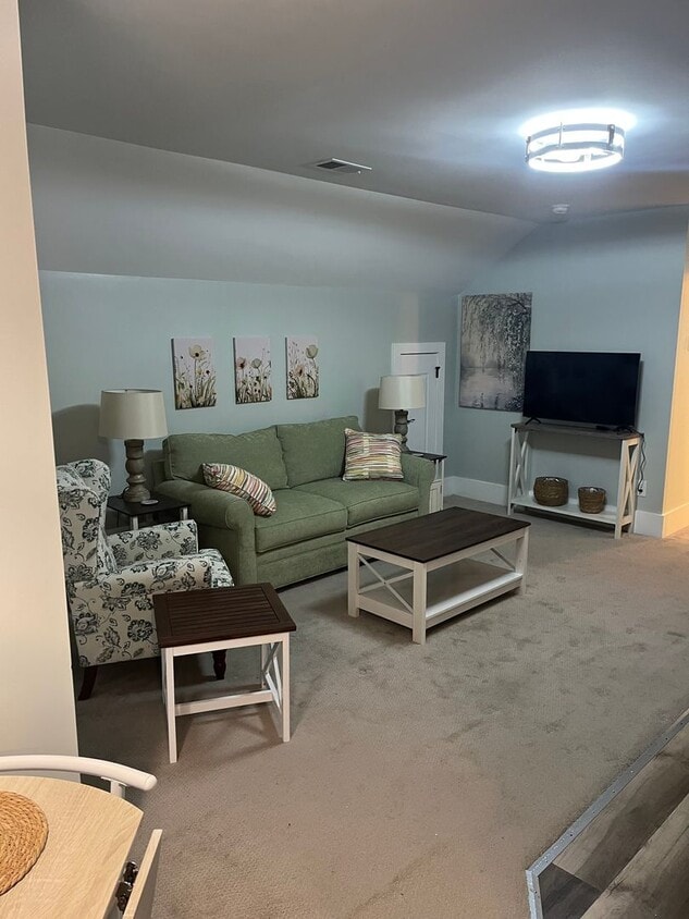 Furnished, Pet Friendly, Utilites included... - Furnished, Pet Friendly, Utilites included...