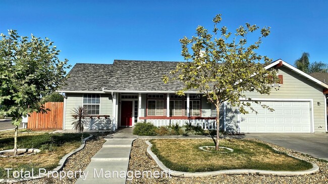 Building Photo - 3 br, 2 bath House - 2104 S. Columbus Ct.