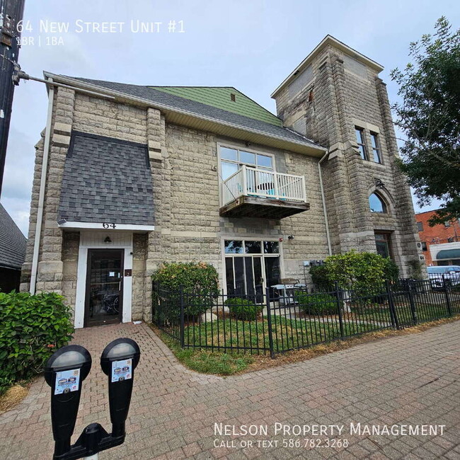 Building Photo - 64 New St