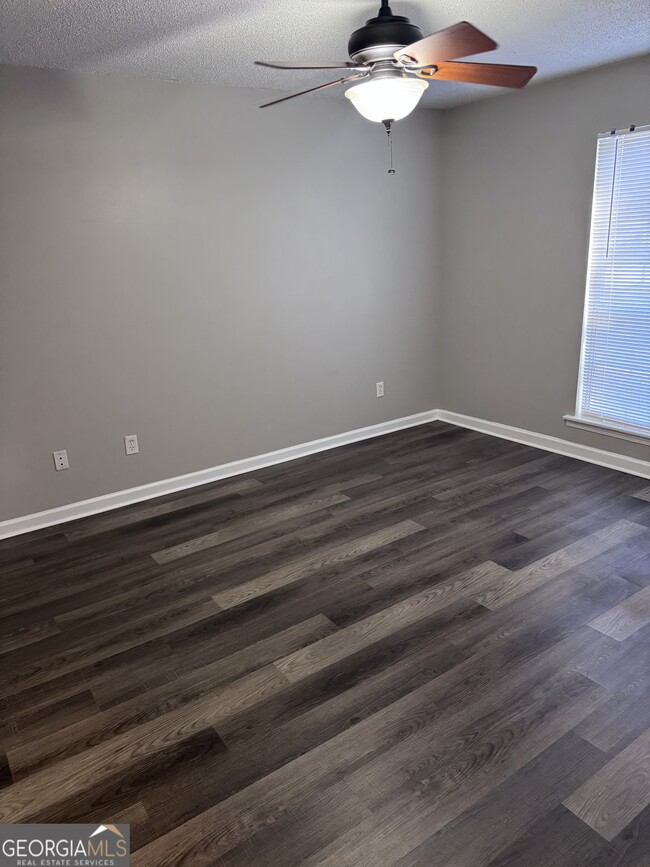 Building Photo - 1055 Baxter St