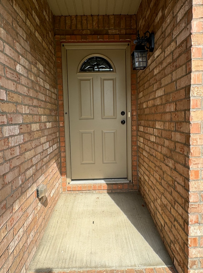 Foto del edificio - NEW 4 Bedroom | 2 Bathroom | 3 Car Garage ...