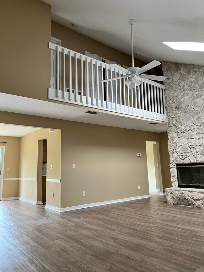 Foto del edificio - Beautiful 2-Story in Argyle Forest