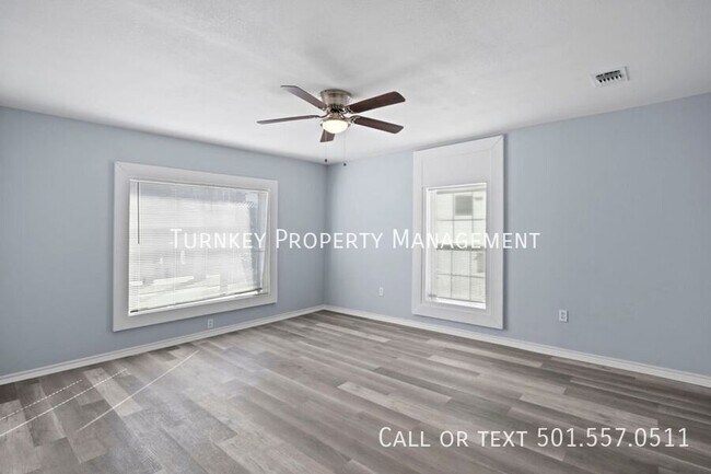 Foto del edificio - 1615 Maple St