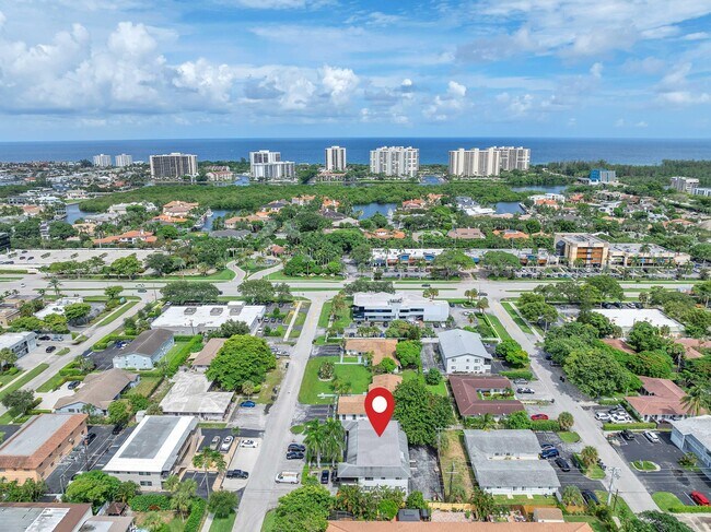 Foto del edificio - 520 NE 45th St