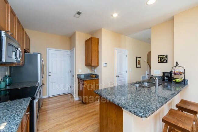 Building Photo - 1042 Kensrowe Ln