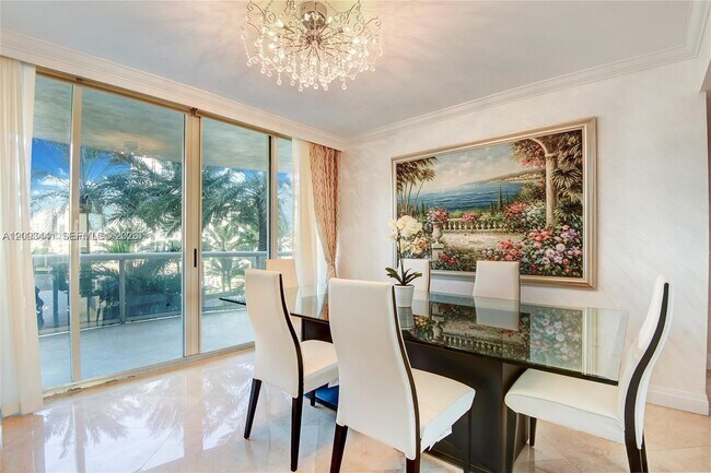 Building Photo - 17555 Collins Ave