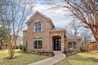 Building Photo - 8216 Fern Bluff Ave