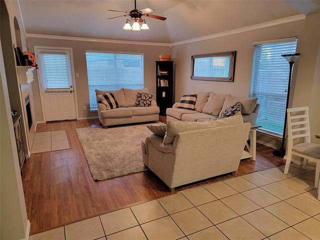 Foto del edificio - 4005 Summerhill Ln