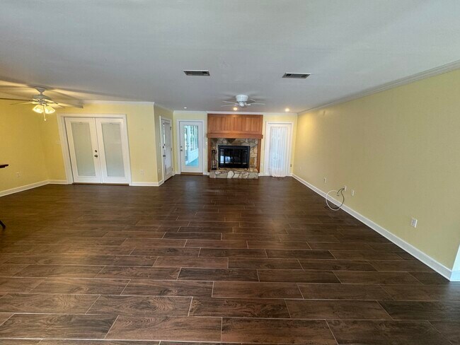 Foto del edificio - 234 Wava Ave