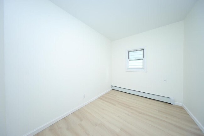 Foto del edificio - 1632 W 4th St