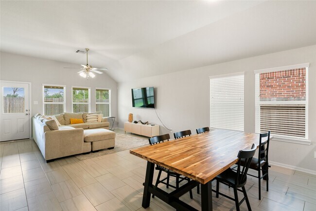 Foto del edificio - 1859 Cypress Canyon Trail