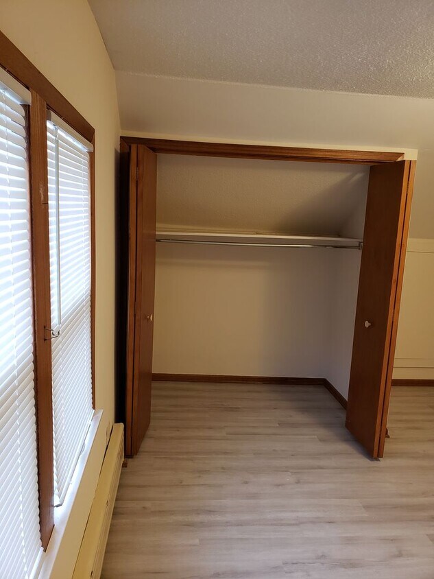 Primary Photo - Beautiful 4 bedroom in Mac Groveland area