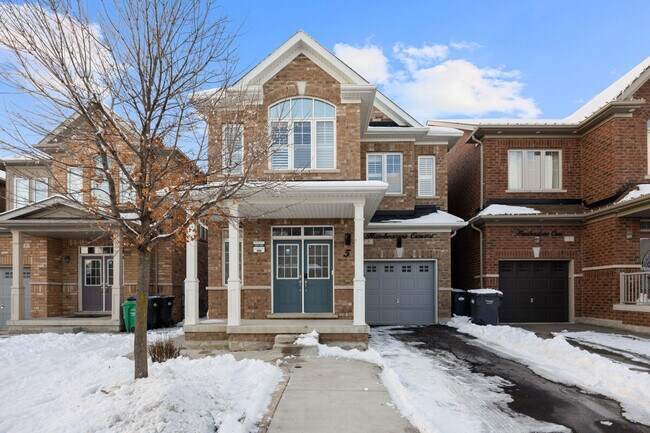 Building Photo - 5 Humberstone Cres