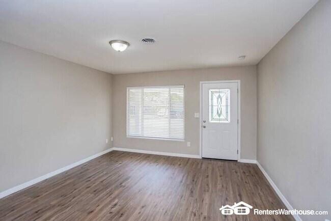 Foto del edificio - Property for Rent