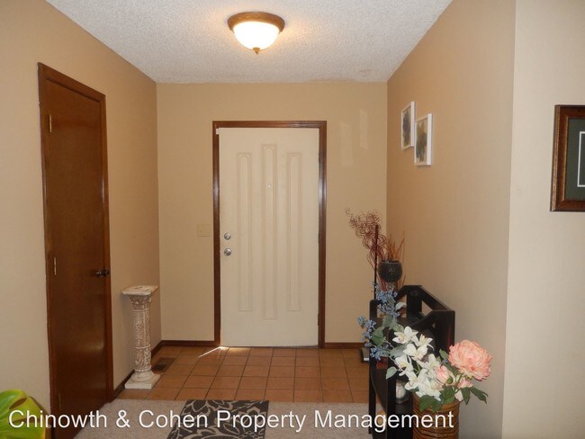 Foto del edificio - 3 br, 2 bath House - 8121 E 75th St
