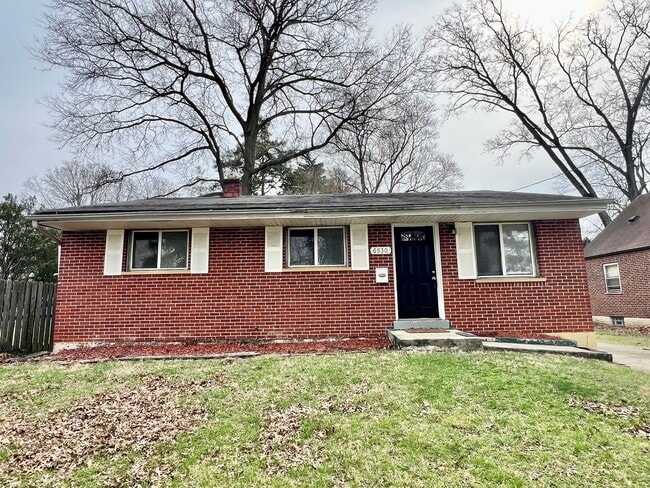Cozy 3-Bedroom Home with Fenced Yard & Flexible Space – Cincinnati, OH - Cozy 3-Bedroom Home with Fenced Yard & Flexible Space – Cincinnati, OH