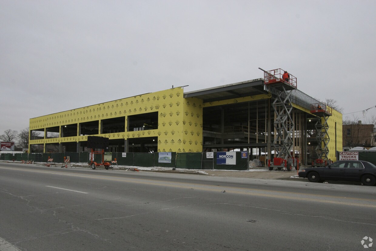 Building Photo - 7123 S South Chicago Ave