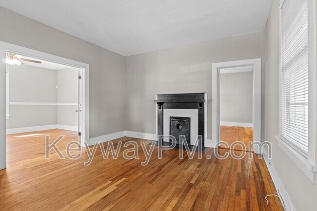 Building Photo - 1815 Starnes St