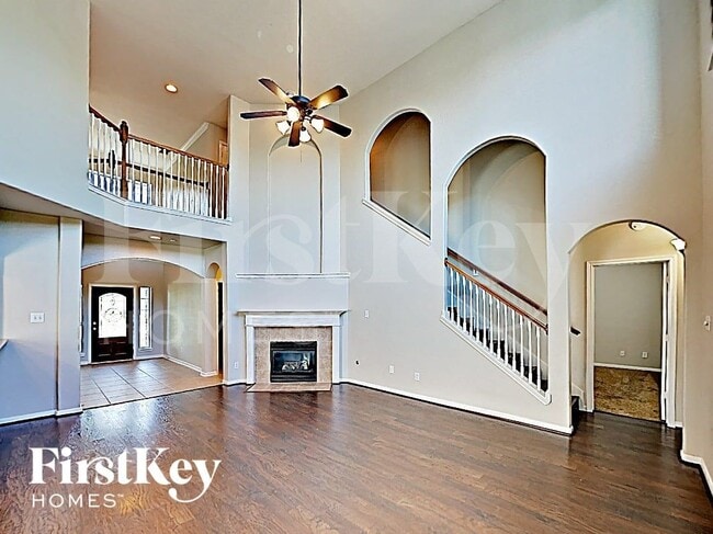 Foto del edificio - 20836 Sheridan Heights Ln