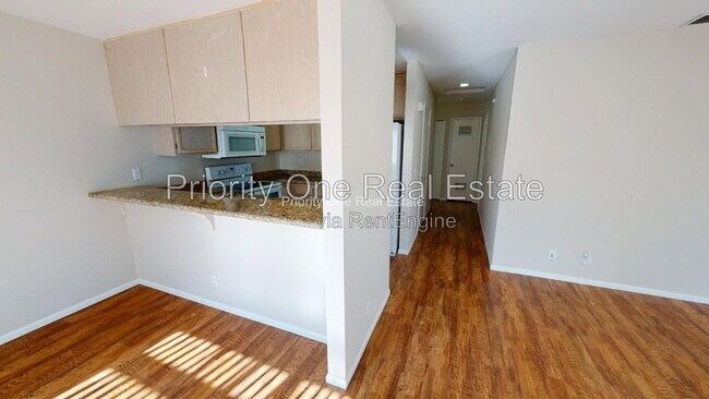 Building Photo - 669 Diamond Way