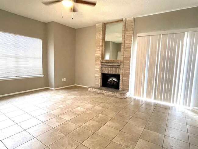 Building Photo - 2226 Millstone Dr