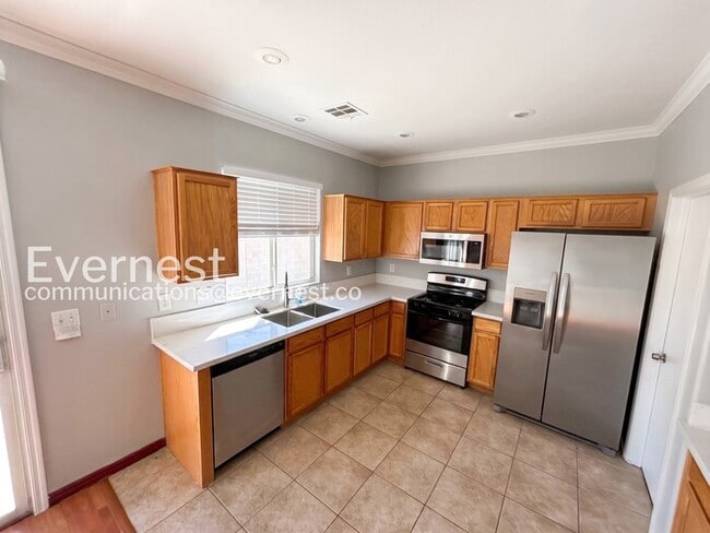 Building Photo - 2676 Cottonwillow St
