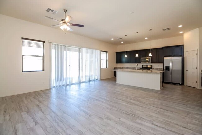 Building Photo - 22546 E Tierra Grande